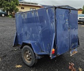 Lot-7-–-Blue-Enclosed-Box-trailer-.3.jpg
