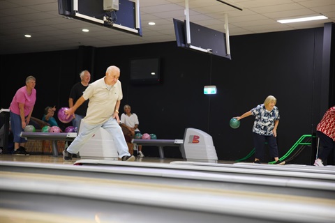 Tenpin Bowling Photo.jpg